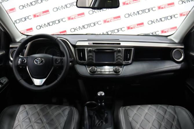 Toyota RAV4 IV (XA40) с пробегом 2013 года, цена 1 645 450 рублей, 317342 км, внедорожник, Автокод Объявления