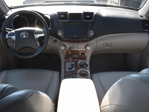 Toyota Highlander II (XU40) с пробегом 2010 года, цена 1 574 000 рублей, 114574 км, внедорожник, Автокод Объявления