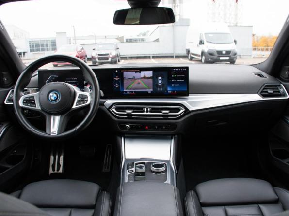 BMW 3 серии VII (G2x) Рестайлинг с пробегом 2022 года, цена 4 993 000 рублей, 43200 км, седан, Автокод Объявления