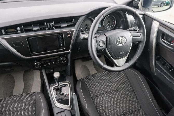 Toyota Auris II с пробегом 2012 года, цена 1 149 000 рублей, 71400 км, хэтчбек, Автокод Объявления