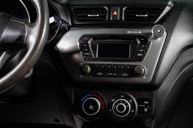 Kia Rio III с пробегом 2013 года, цена 919 000 рублей, 174000 км, седан, Автокод Объявления