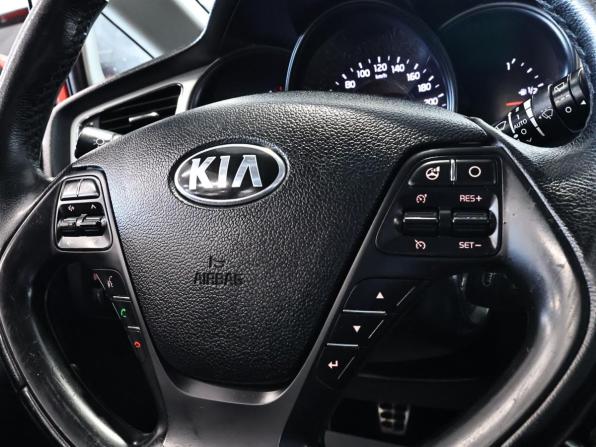 Kia Ceed II с пробегом 2014 года, цена 791 000 рублей, 176600 км, хэтчбек, Автокод Объявления