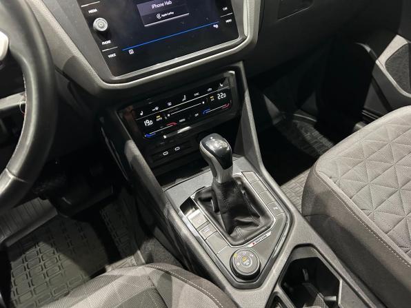 Volkswagen Tiguan II Рестайлинг с пробегом 2021 года, цена 2 499 000 рублей, 124389 км, внедорожник, Автокод Объявления