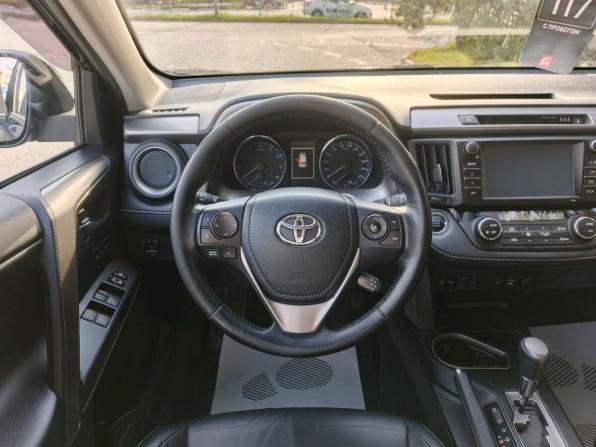 Toyota RAV4 IV (XA40) Рестайлинг с пробегом 2017 года, цена 1 999 000 рублей, 242437 км, внедорожник, Автокод Объявления