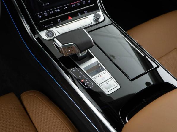 Audi A8 IV (D5) Рестайлинг с пробегом 2025 года, цена 10 198 977 рублей, 1781 км, седан, Автокод Объявления