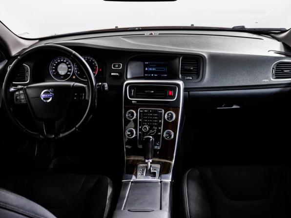 Volvo V60 I с пробегом 2011 года, цена 730 000 рублей, 302008 км, универсал, Автокод Объявления