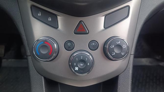 Chevrolet Aveo II с пробегом 2012 года, цена 600 500 рублей, 90220 км, седан, Автокод Объявления