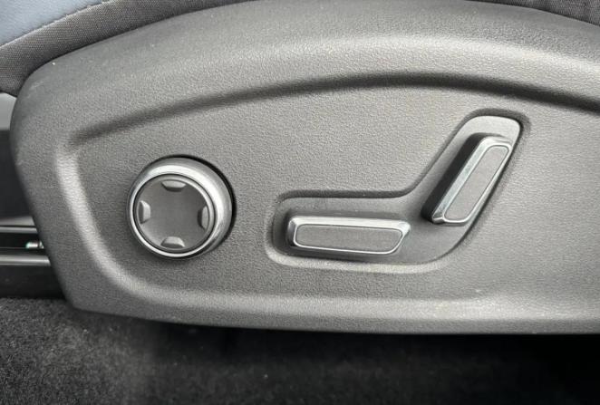 Geely Atlas II с пробегом 2024 года, цена 2 695 000 рублей, 28004 км, внедорожник, Автокод Объявления