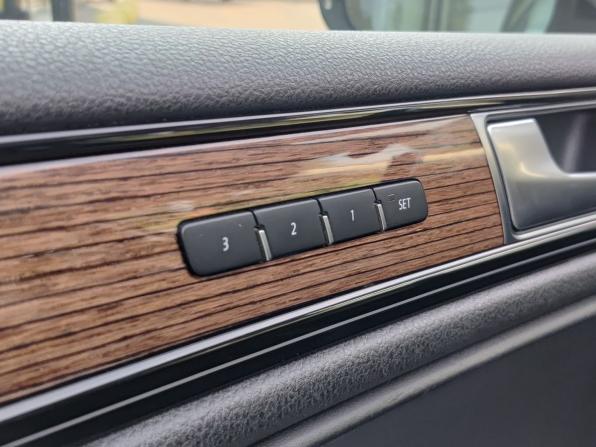 Volkswagen Touareg II Рестайлинг с пробегом 2018 года, цена 3 780 000 рублей, 142364 км, внедорожник, Автокод Объявления