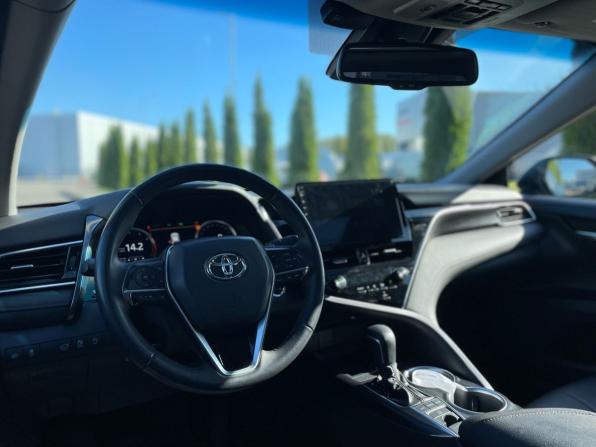 Toyota Camry VIII (XV70) Рестайлинг с пробегом 2022 года, цена 3 300 000 рублей, 98845 км, седан, Автокод Объявления