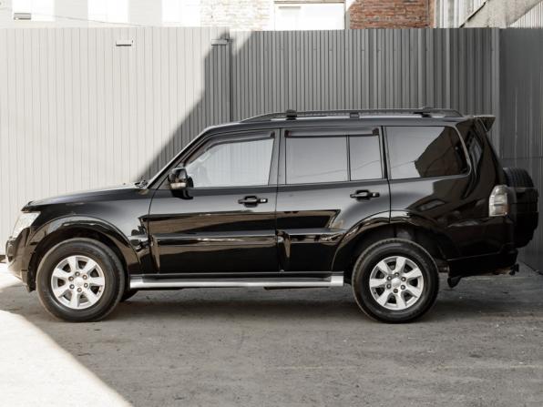 Mitsubishi Pajero IV Рестайлинг 1 с пробегом 2013 года, цена 2 600 000 рублей, 109849 км, внедорожник, Автокод Объявления