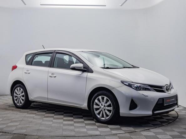 Toyota Auris II с пробегом 2013 года, цена 1 070 000 рублей, 158921 км, хэтчбек, Автокод Объявления