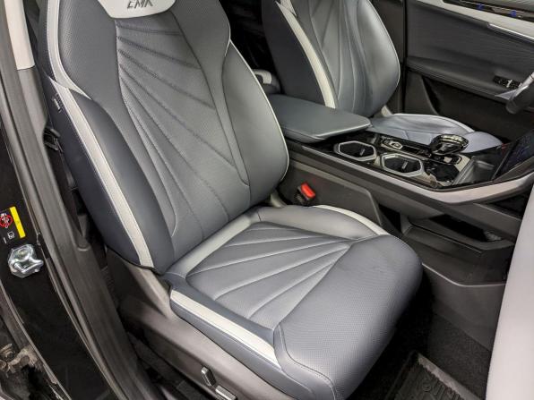 Geely Atlas II с пробегом 2024 года, цена 2 990 000 рублей, 15486 км, внедорожник, Автокод Объявления