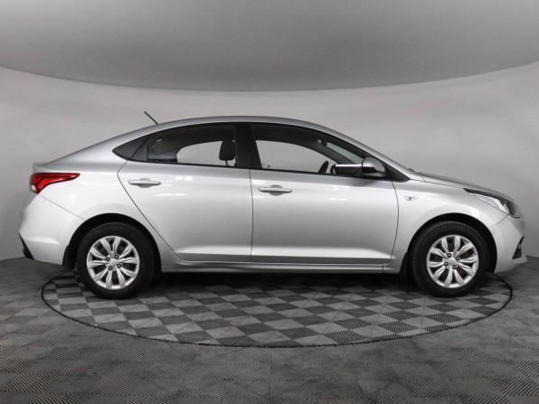 Hyundai Solaris II с пробегом 2017 года, цена 1 120 000 рублей, 131500 км, седан, Автокод Объявления