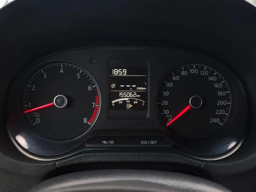 Volkswagen Polo V Рестайлинг Санкт-Петербург  - изображение 12