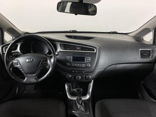 Kia Ceed II Рестайлинг с пробегом 2017 года, цена 1 017 000 рублей, 154700 км, хэтчбек, Автокод Объявления