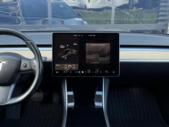 Tesla Model 3 I с пробегом 2018 года, цена 2 990 000 рублей, 121000 км, седан, Автокод Объявления