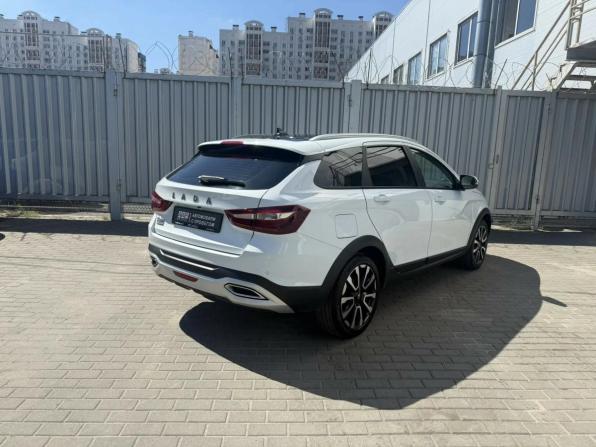 Lada (ВАЗ) Vesta I Рестайлинг (NG) с пробегом 2024 года, цена 1 385 000 рублей, 42543 км, универсал, Автокод Объявления