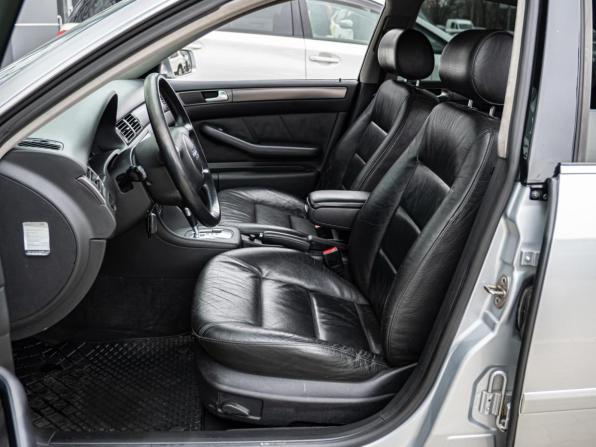 Audi A6 II (C5) Рестайлинг с пробегом 2003 года, цена 705 000 рублей, 231916 км, седан, Автокод Объявления