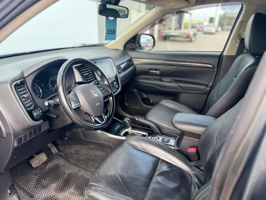 Mitsubishi Outlander III Рестайлинг 2 Санкт-Петербург  - изображение 9