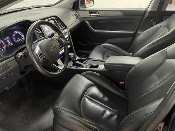 Hyundai Sonata VII (LF) Рестайлинг с пробегом 2019 года, цена 1 850 000 рублей, 134679 км, седан, Автокод Объявления