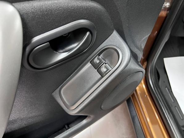 Renault Duster I Рестайлинг с пробегом 2015 года, цена 845 000 рублей, 270199 км, внедорожник, Автокод Объявления