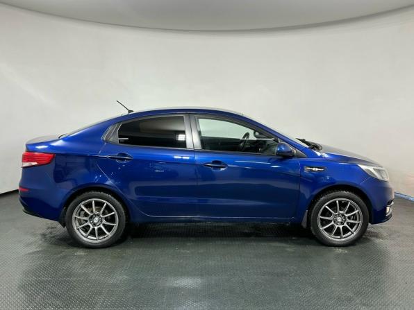 Kia Rio III Рестайлинг с пробегом 2016 года, цена 990 000 рублей, 172329 км, седан, Автокод Объявления