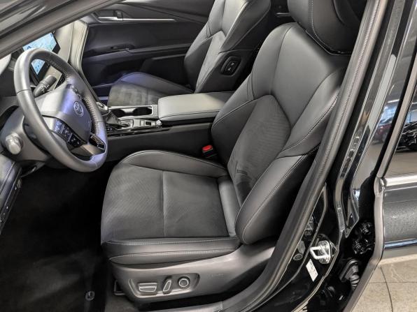 Toyota Camry IX (XV80) China Market с пробегом 2024 года, цена 3 520 000 рублей, 21100 км, седан, Автокод Объявления