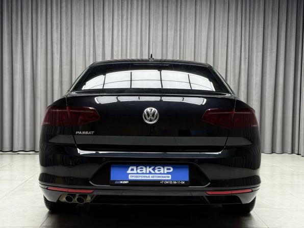 Volkswagen Passat B8 с пробегом 2018 года, цена 1 899 000 рублей, 127043 км, седан, Автокод Объявления