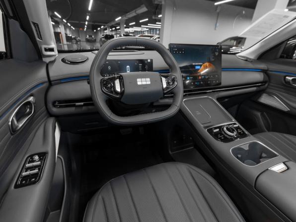Geely Galaxy Starship 7 с пробегом 2026 года, цена 3 940 000 рублей, 20 км, внедорожник, Автокод Объявления