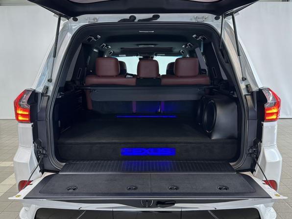 Lexus LX III Рестайлинг 2 с пробегом 2019 года, цена 10 000 000 рублей, 90376 км, внедорожник, Автокод Объявления