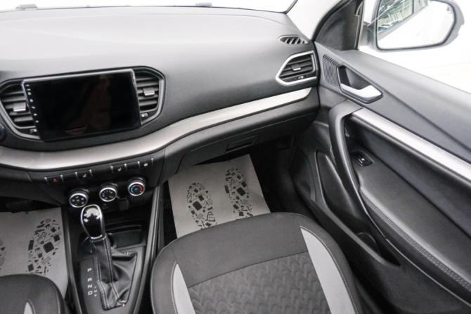 Lada (ВАЗ) Vesta I Рестайлинг (NG) с пробегом 2024 года, цена 1 329 000 рублей, 47728 км, седан, Автокод Объявления