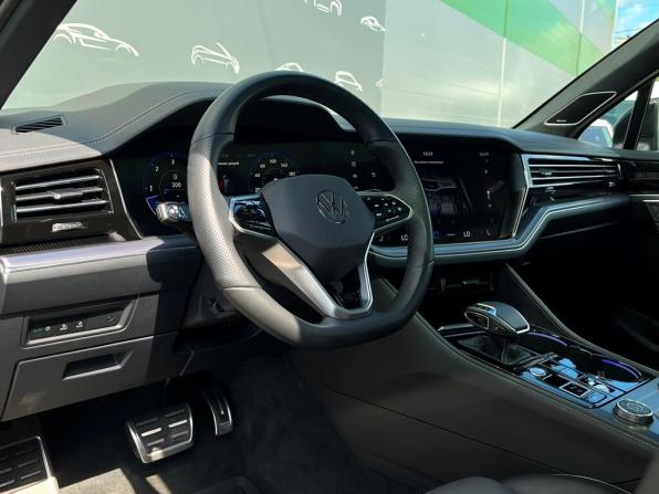 Volkswagen Touareg III Рестайлинг с пробегом 2024 года, цена 13 900 500 рублей, 21291 км, внедорожник, Автокод Объявления