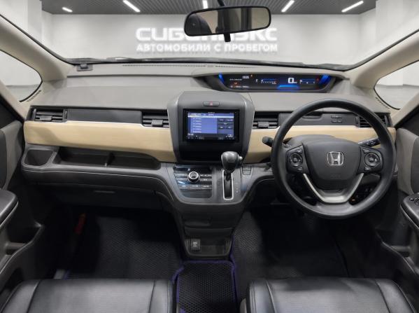Honda Freed II с пробегом 2018 года, цена 1 499 000 рублей, 148000 км, компактвэн, Автокод Объявления