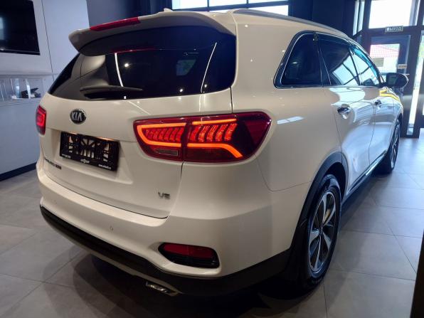 Kia Sorento III Prime Рестайлинг с пробегом 2018 года, цена 2 906 000 рублей, 124771 км, внедорожник, Автокод Объявления