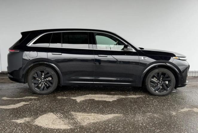 Li Auto (Lixiang) L7 I с пробегом 2024 года, цена 6 100 000 рублей, 65375 км, внедорожник, Автокод Объявления