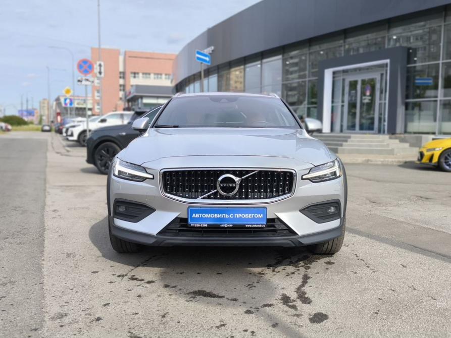Volvo V60 Cross Country II Санкт-Петербург  - изображение 2