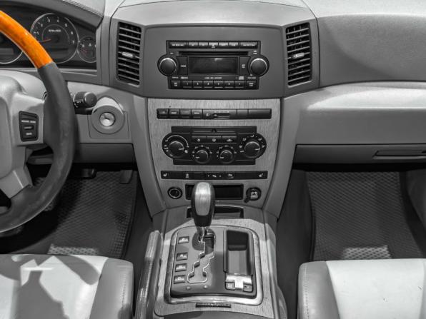 Jeep Grand Cherokee III (WK) с пробегом 2006 года, цена 1 023 864 рубля, 289045 км, внедорожник, Автокод Объявления