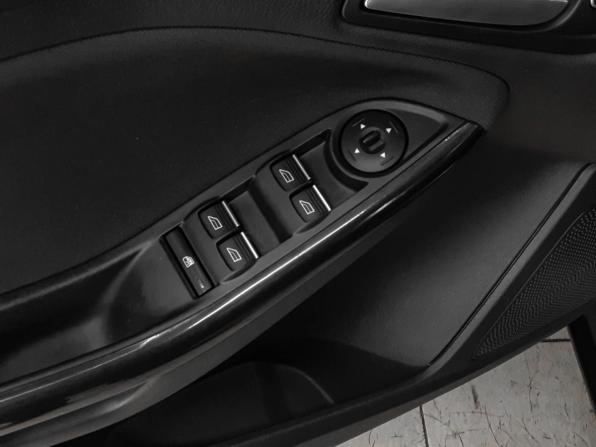Ford Focus III Рестайлинг с пробегом 2018 года, цена 1 410 000 рублей, 91856 км, универсал, Автокод Объявления
