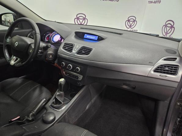 Renault Fluence I Рестайлинг с пробегом 2013 года, цена 622 000 рублей, 252127 км, седан, Автокод Объявления