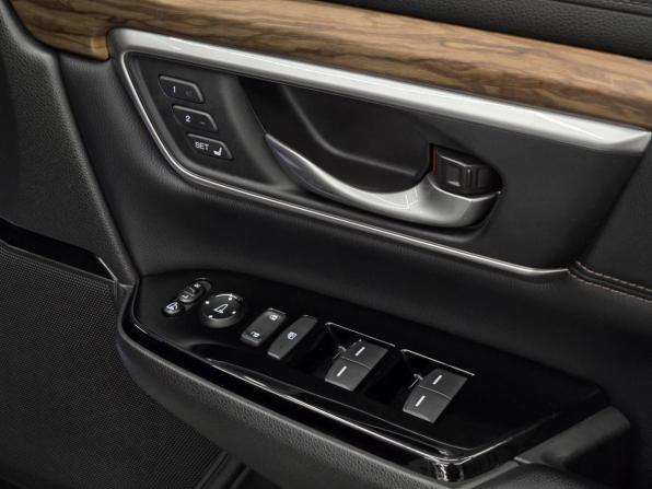 Honda CR-V V с пробегом 2018 года, цена 2 550 000 рублей, 100000 км, внедорожник, Автокод Объявления