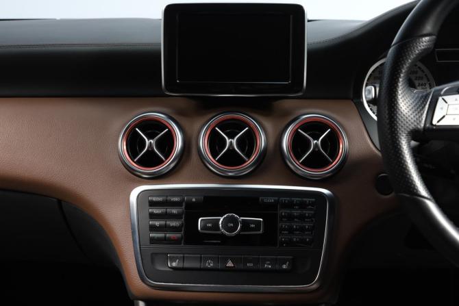 Mercedes-Benz A-Класс AMG I (W176) с пробегом 2013 года, цена 1 669 000 рублей, 93000 км, хэтчбек, Автокод Объявления