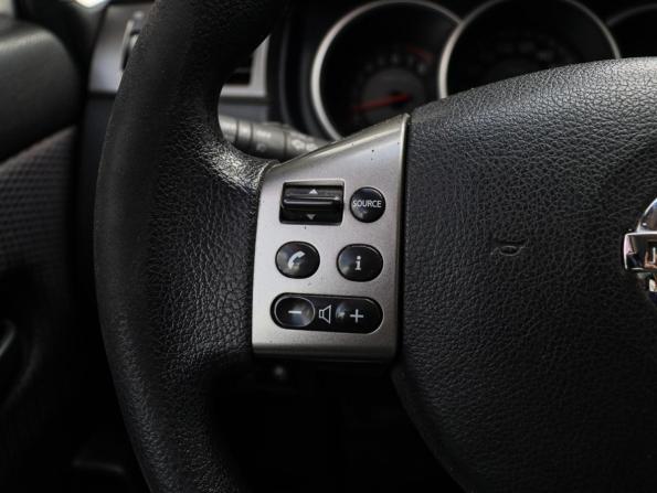 Nissan Tiida I с пробегом 2010 года, цена 700 000 рублей, 145086 км, хэтчбек, Автокод Объявления