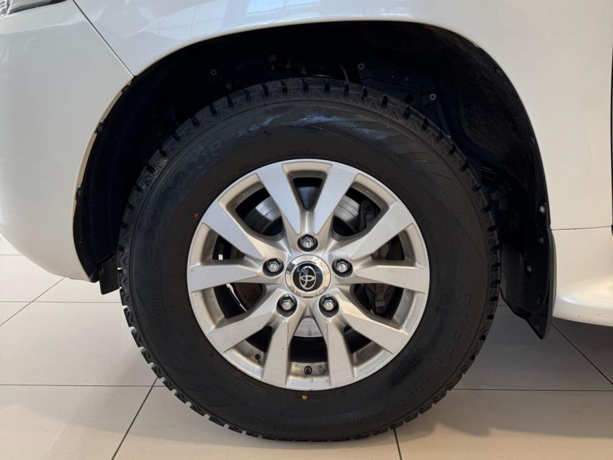 Toyota Land Cruiser 200 Series Рестайлинг 2 Омск  - изображение 7