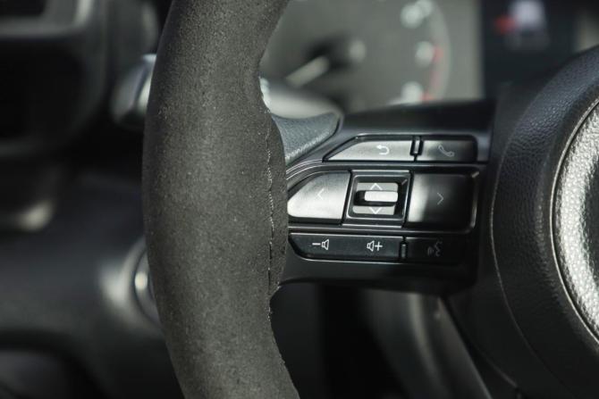 Toyota Yaris II с пробегом 2021 года, цена 1 059 000 рублей, 122000 км, хэтчбек, Автокод Объявления