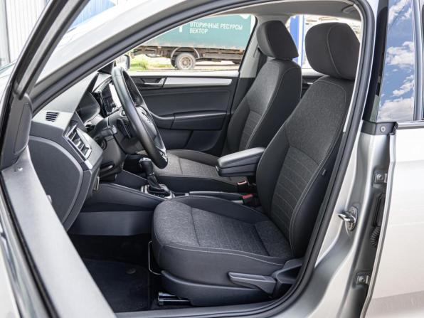 Skoda Rapid II с пробегом 2021 года, цена 2 210 000 рублей, 79105 км, лифтбек, Автокод Объявления
