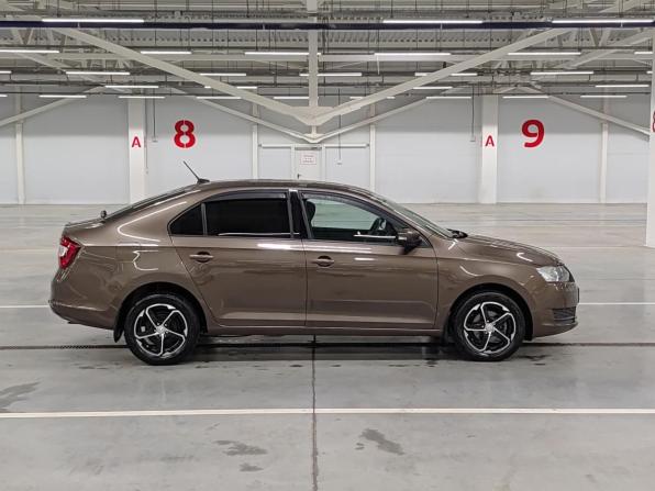 Skoda Rapid I Рестайлинг с пробегом 2017 года, цена 999 000 рублей, 175807 км, лифтбек, Автокод Объявления