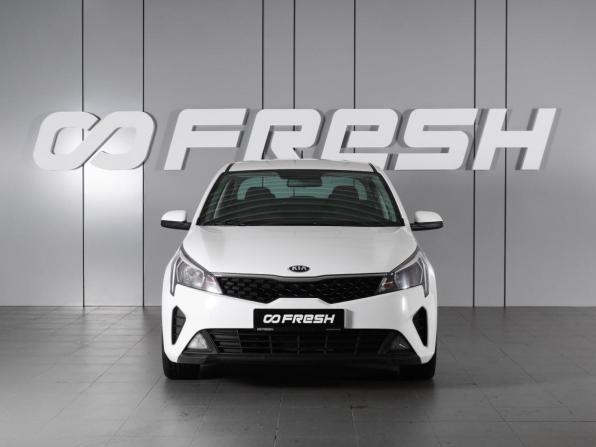 Kia Rio IV Рестайлинг с пробегом 2021 года, цена 1 735 000 рублей, 87933 км, седан, Автокод Объявления