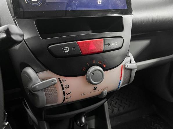 Toyota Aygo I с пробегом 2007 года, цена 379 000 рублей, 178633 км, хэтчбек, Автокод Объявления