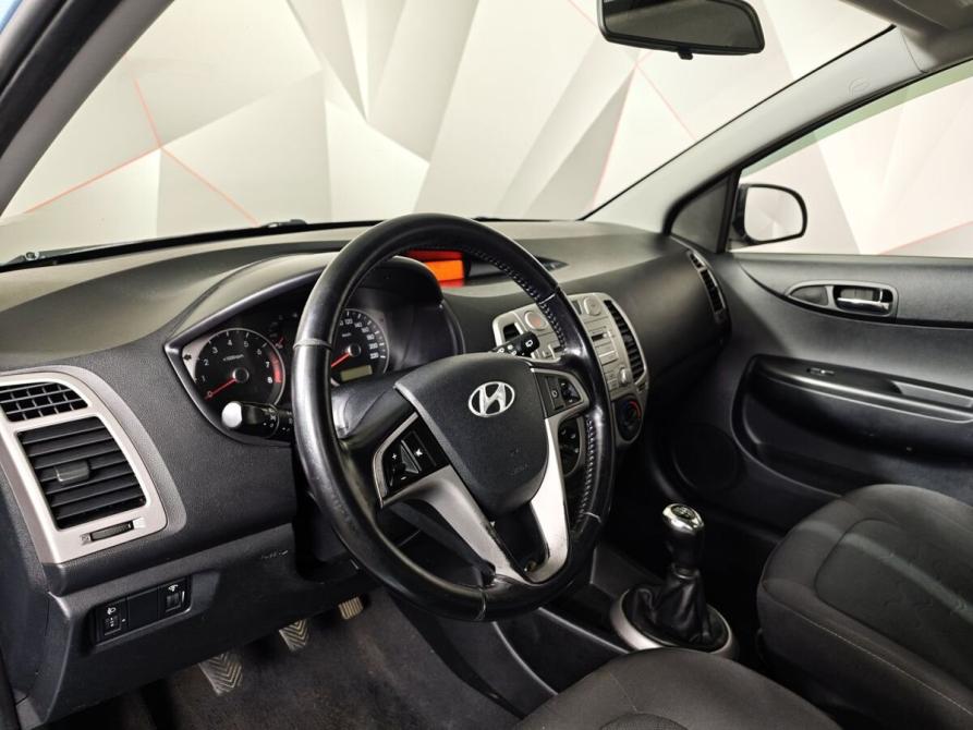 Hyundai i20 I Москва  - изображение 19
